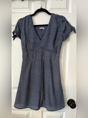 Abercrombie & Fitch Leopard Smocked Mini Dress Blue Tie Sleeve Size S